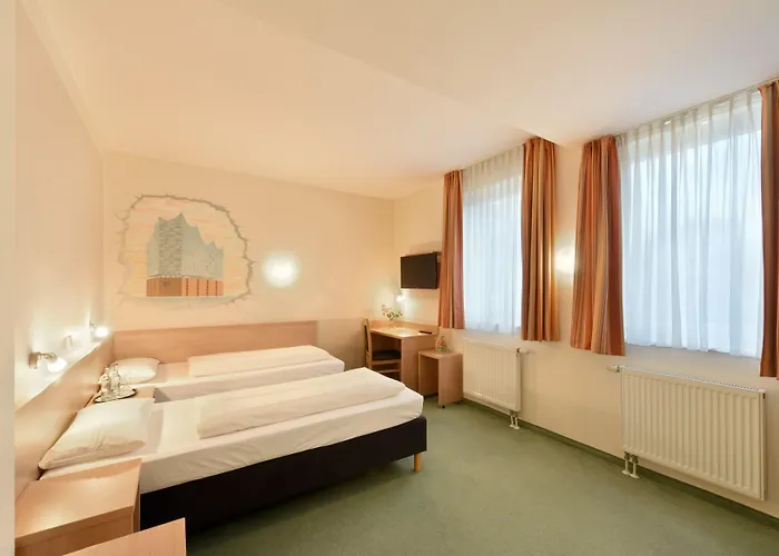 Meinhotel Hotel 2*