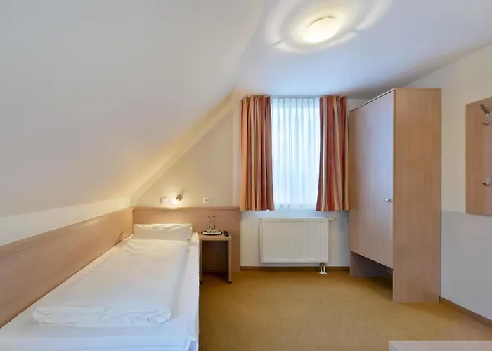 Meinhotel Hotel